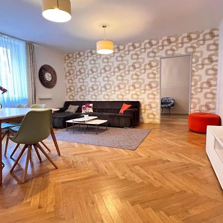 Exclusive Apartment Center Вена Экстерьер фото